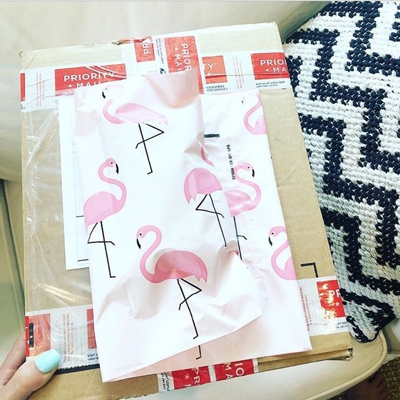 Posh Packages 💕 - Picture 3 of 4